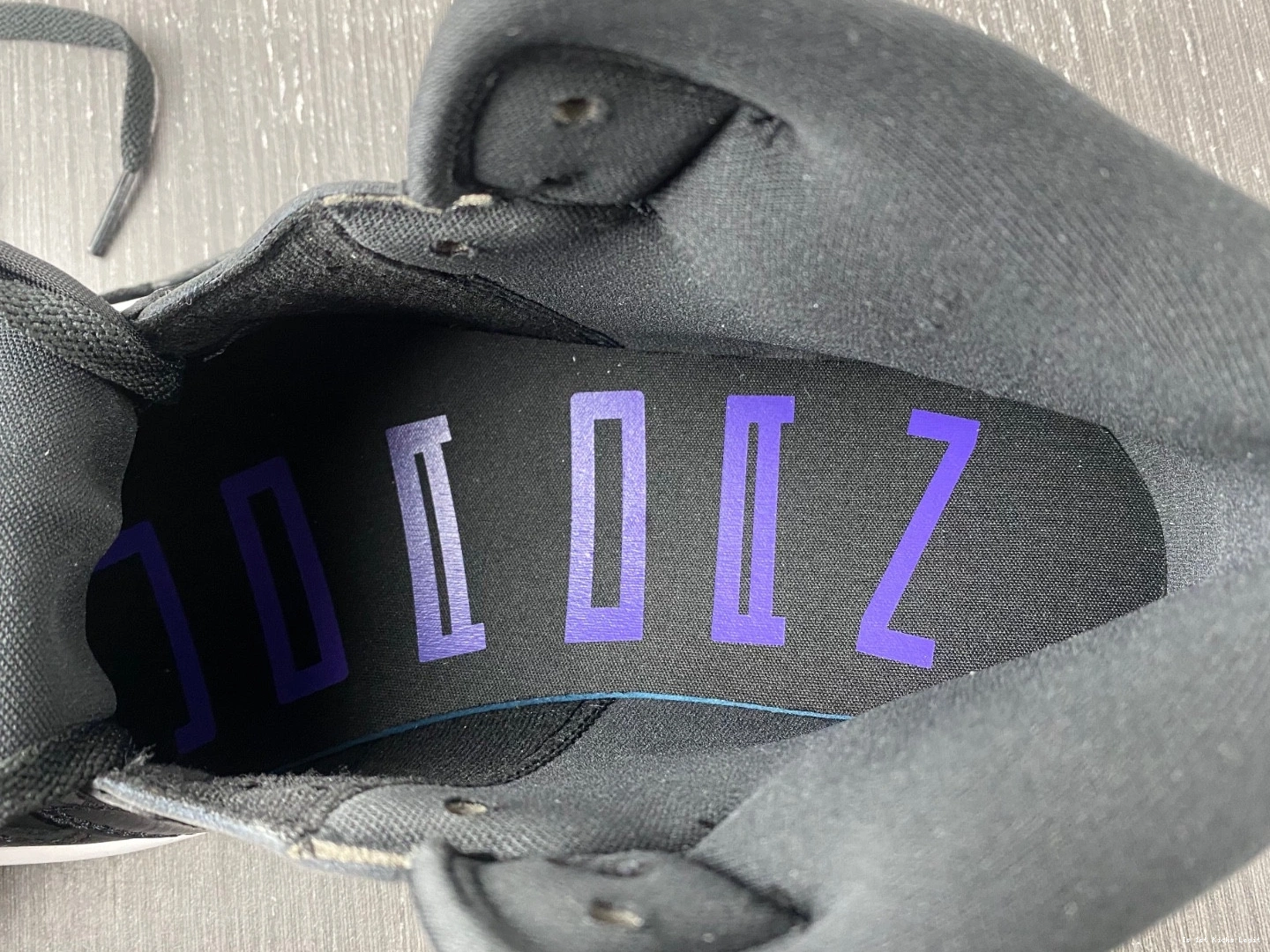 DV1308-004 - Jam Space Mid Jordan 1 SE 0104